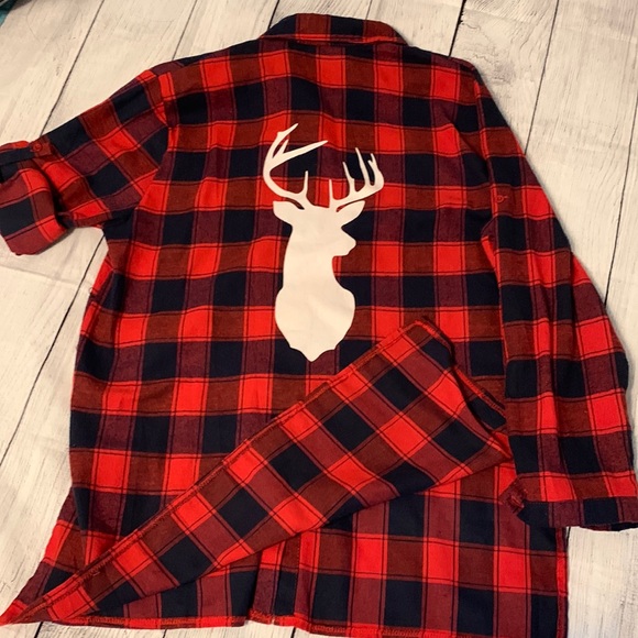 Southern Grace Split Side Flannel with Buck on the back - Picture 2 of 6